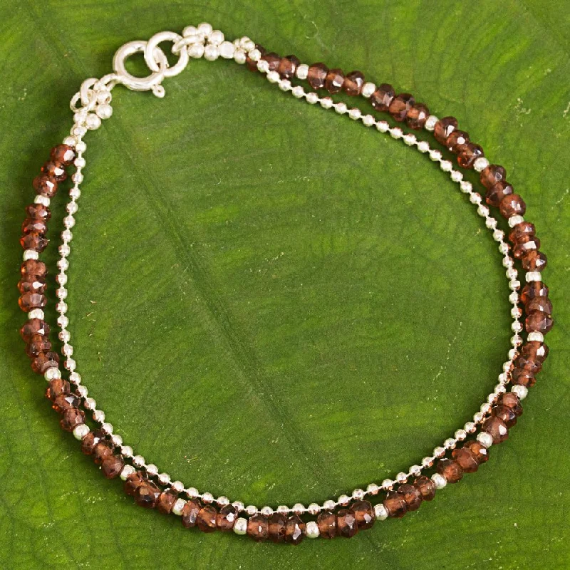 women’s gemstone bracelets-Handmade Sterling Silver 'Everlasting in Crimson' Garnet Bracelet (Thailand) - Red/White