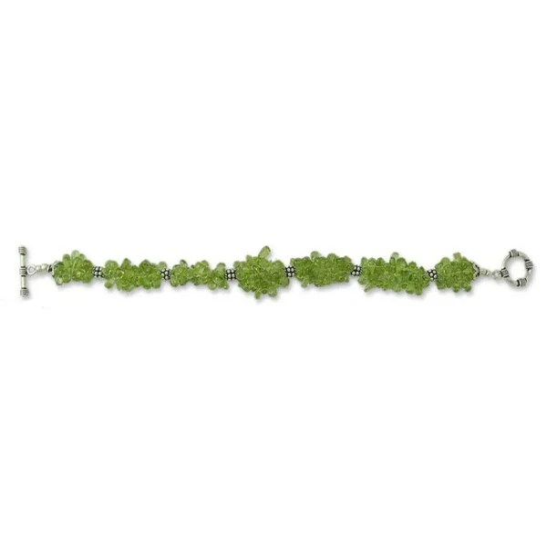 stylish women’s bracelets-Handmade Sterling Silver 'Song of Summer' Peridot Beaded Bracelet (India)