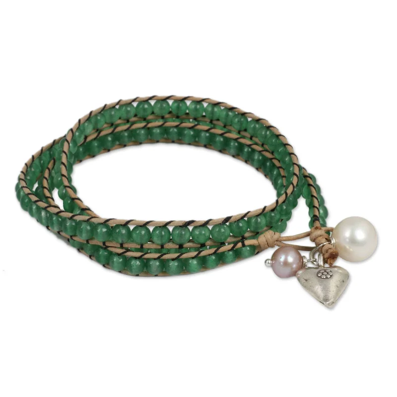 adjustable charm bracelets-NOVICA Handmade Leather 'Forest Heart' Quartz Pearls Bracelet (6, 7.5 mm) (Thailand) - Green